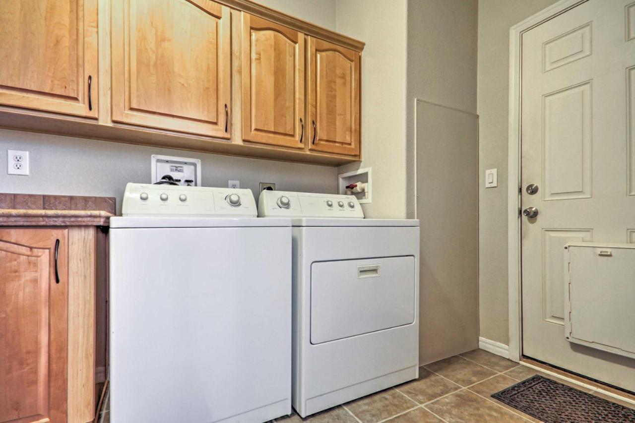 Beautiful Kanab Home With Yard - Walk To Restaurants Luaran gambar